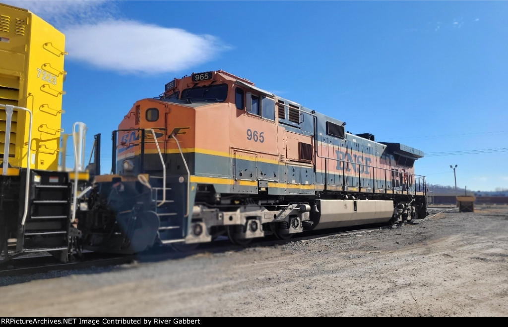 BNSF 965